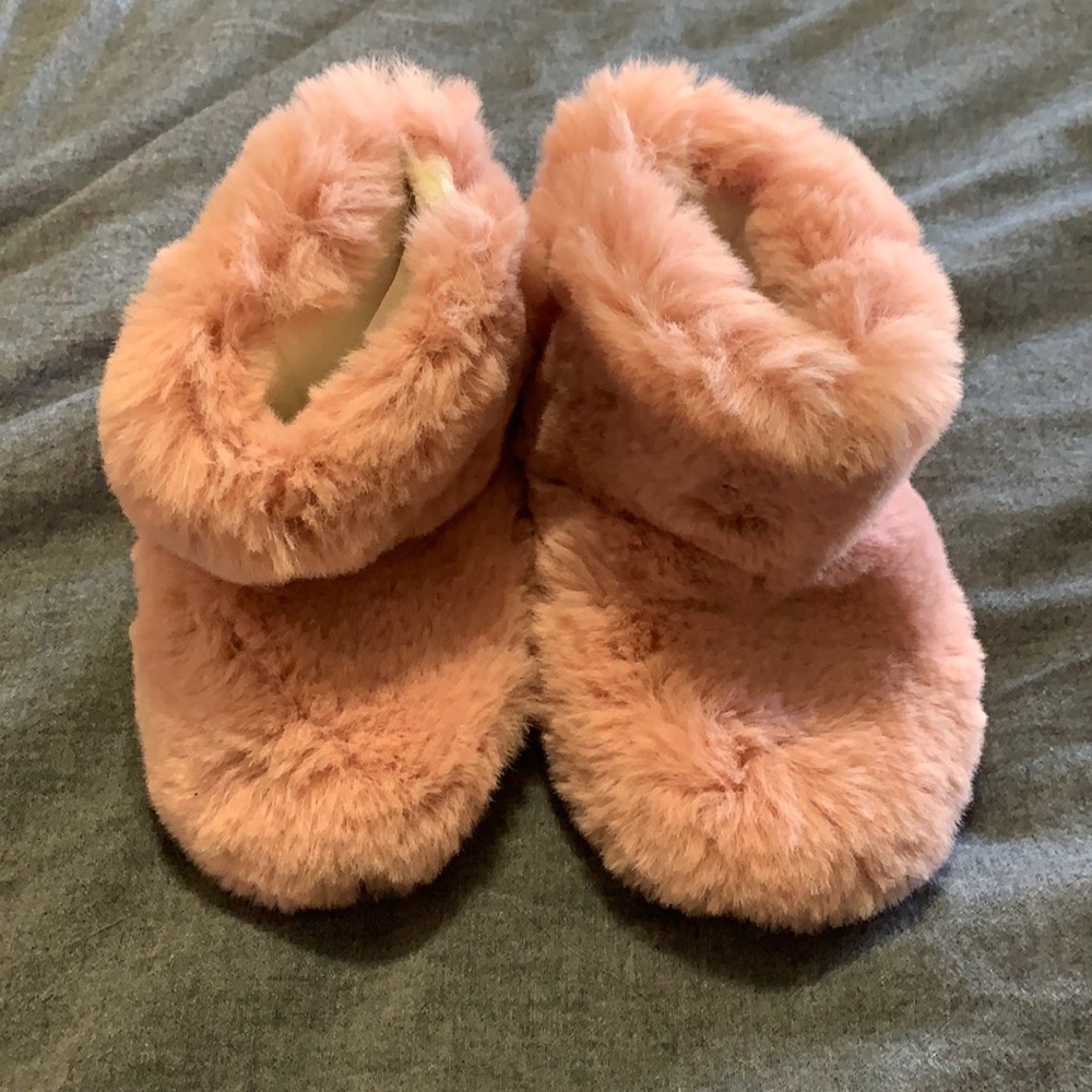 Toddler girl faux fur bootie slippers